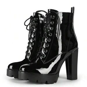 Black Patent Leather Lace-Up Ankle Boots Size 9